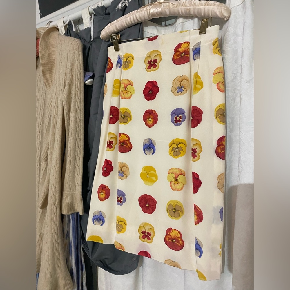Vintage primary color floral pattern silk pencil skirt vibrant patterned